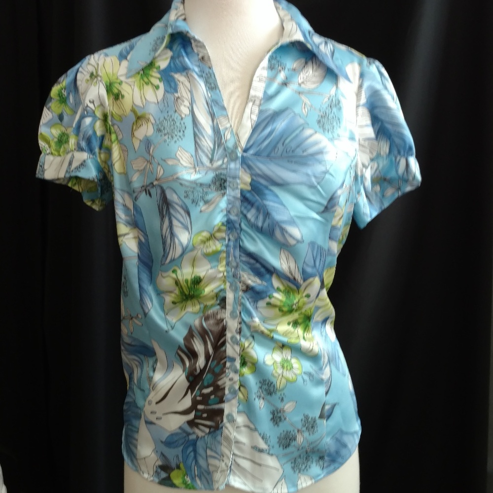 Blue Floral Satin Short Sleeved Blouse - B Moss